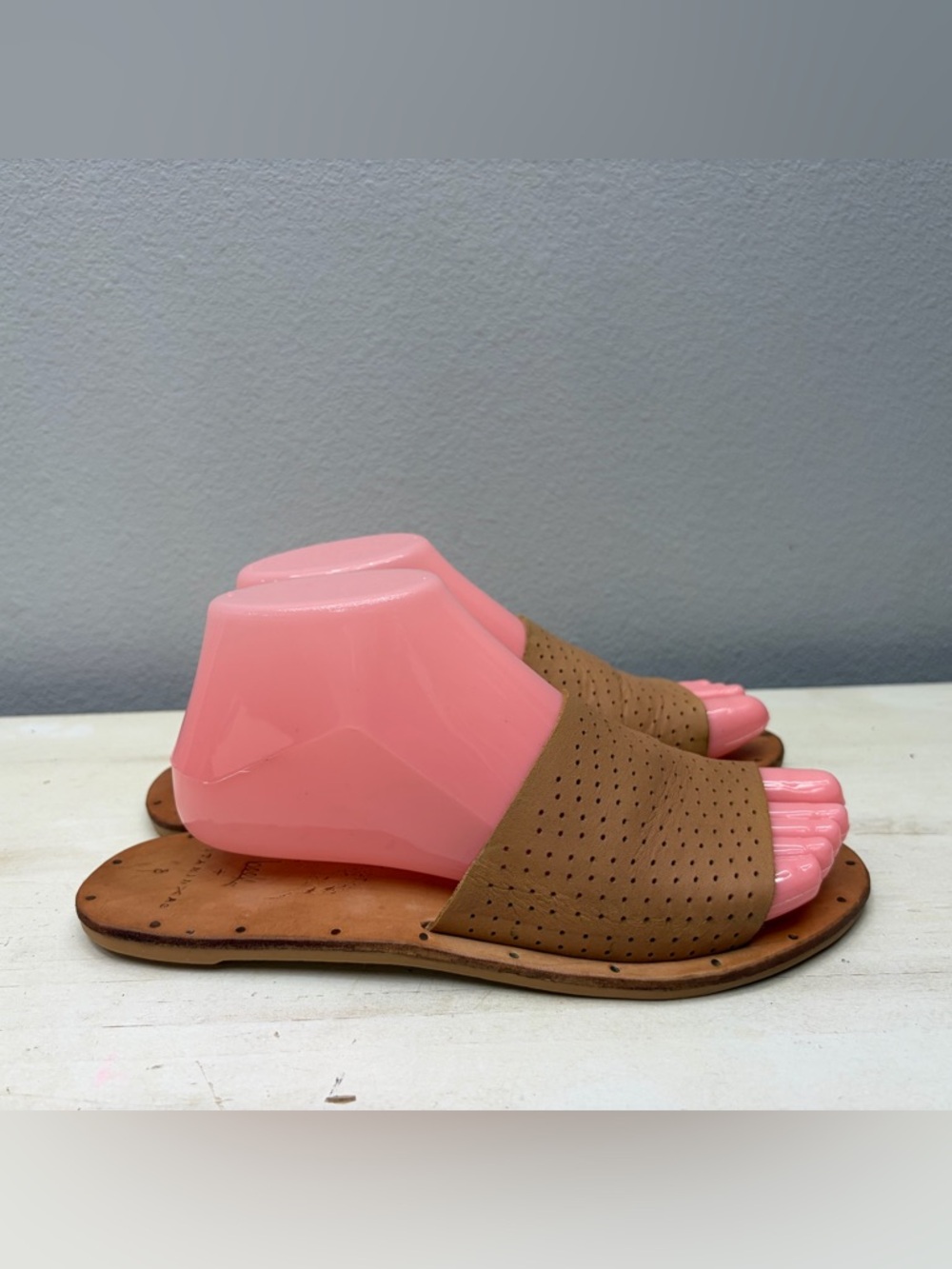 Beek + Vitamin Brown Leather Mockingbird Slide Sandals Size 8